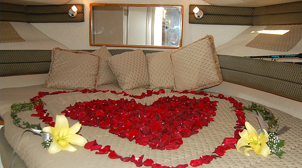 Fall in love on board of a private Yatch