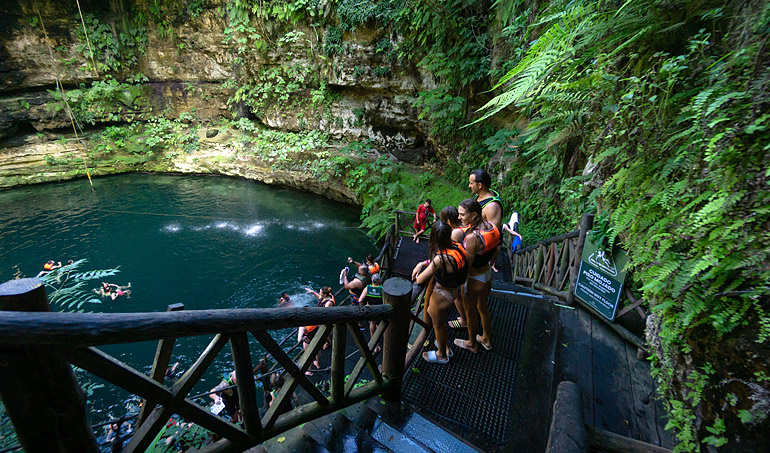 Saamal Cenote