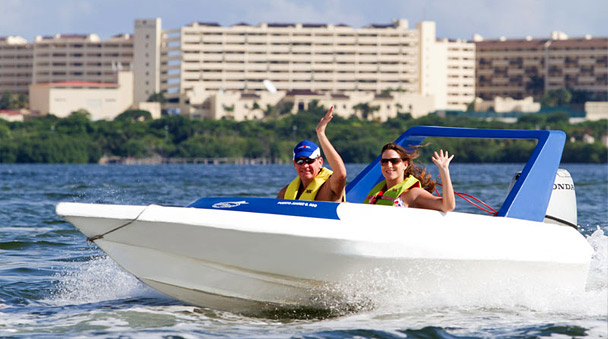 Speedboat family ride