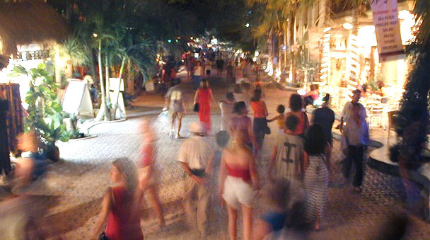 Color and casual mood in Playa